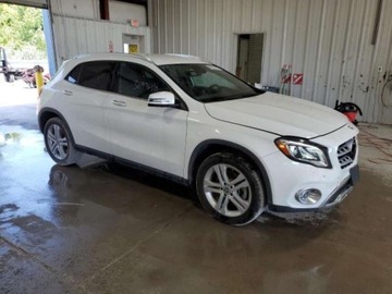 Mercedes GLA II 2020 Mercedes-Benz GLA 2020r, 2.0L, 4Matic 2.0 Benzyna 221KM, zdjęcie 3