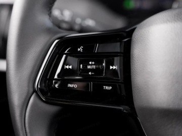 Toyota Urban Cruiser 2026 Od ręki - Executive BEV AWD 184KM | Podgrzewane fotele!, zdjęcie 5