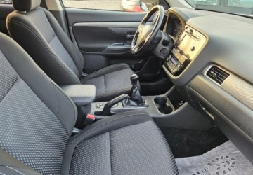 Mitsubishi Outlander III SUV Facelifting 2015 2.0 MIVEC 150KM 2016 Mitsubishi Outlander LIFT 2.0 150KM Kamera 1-Wlasciciel Ks.Serwisowa 2.0, zdjęcie 25