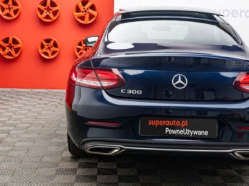 Mercedes Klasa C W205 Coupe Facelifting 2.0 300 258KM 2019 MERCEDES-BENZ C Klasa C 300 9G-TRONIC 2.0 258KM 2019, zdjęcie 28