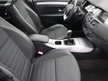 Renault Laguna III Grandtour 2.0 16v 140KM 2008 Renault Laguna 2.0 16V, Navi, Klima, Klimatronic, zdjęcie 8