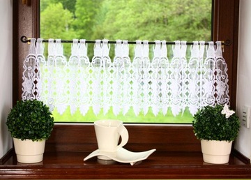 Заздростка Гипюровая белая штора для кухни 40