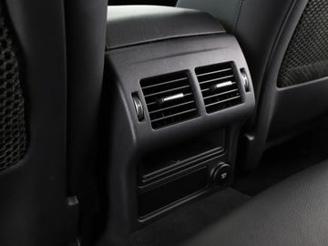 Jaguar XE Sedan 2.0 i4 180KM 2018 Jaguar XE niski przebieg skóra navi virtual, zdjęcie 37