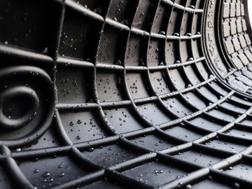 Коврики резиновые для TOYOTA AVENSIS T27 2009-2018 гг.