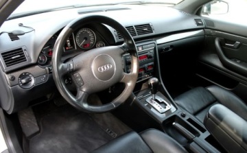 Audi A4 B7 S4 Avant 4.2 V8 344KM 2004 Audi S4 Limousine 4.2v8344KMSzwajcarSerwis 4.2 Benzyna 344KM, zdjęcie 11