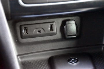 Renault Megane IV Hatchback 5d 1.3 TCe 115 FAP 115KM 2018 Renault Megane IV LIMITED 1.3 16V TURBO 116KM Wyposażony HatchBack, 2018r., zdjęcie 27