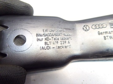 ОПОРА GOLF IV, КРЕПЛЕНИЕ ПЕРЕДНЕГО РЕМНЯ 1J1419239A