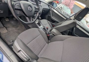 Skoda Octavia III Kombi 1.6 TDI CR DPF 110KM 2015 Skoda Octavia Skoda Octavia 1.6TDI MT 1.6 Diesel 110KM, zdjęcie 14