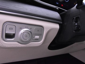 Mercedes GLE V167 SUV Facelifting 3.0 450d 367KM 2025 GLE Coupe 450 d 4-Matic AMG Line 3.0 (367KM) 2025, zdjęcie 10