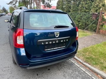 Dacia Logan II MCV Tce 90KM 2015 Dacia Logan II 0,9 TCE Laureat bezwypadkowa Benzyna 90KM, zdjęcie 3