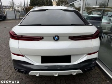 BMW X6 G06 SUV Facelifting 3.0 30d 298KM 2025 BMW X6 BMW X6 3.0 Diesel 299KM, zdjęcie 4