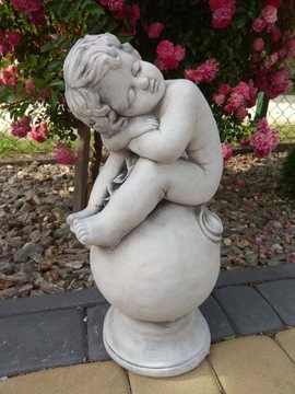 Бетонная фигура АНГЕЛ, СПЯЩИЙ НА ШАРЕ (А9) ALA-SHOP