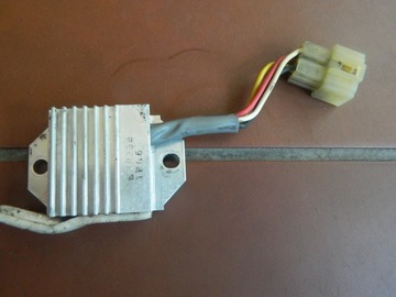 REGULATOR NAPIĘCIA KTM LC2 125