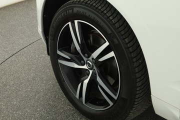 Volvo XC60 II Crossover D4 190KM 2019 Volvo XC60 D4, Salon Polska, 187 KM, Automat, zdjęcie 18