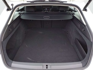 Volkswagen Arteon Fastback Facelifting 2.0 TSI 190KM 2022 Volkswagen Arteon Faktura VATAutomatElegancemodel 2023 2.0 Benzyna 190KM, zdjęcie 25