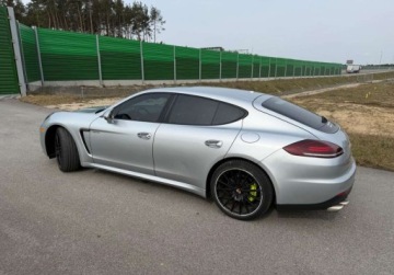 Porsche Panamera I Limuzyna Facelifting 3.0 416KM 2014 Porsche Panamera 2014 PORSCHE PANAMERA S E-HYBRID - niski przebieg 3.0, zdjęcie 7