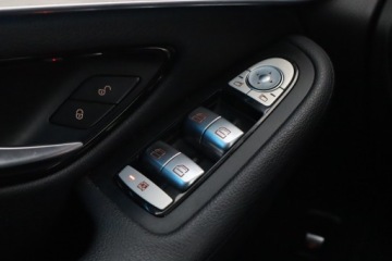 Mercedes GLC C253 SUV 2.1 220 d 170KM 2017 Mercedes GLC GLC 220 d 4MATIC, Salon Polska, zdjęcie 20