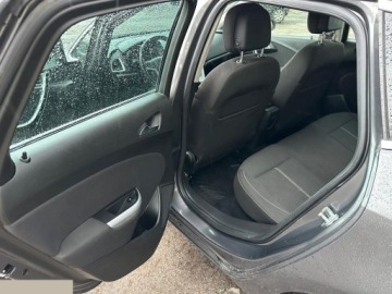 Opel Astra J Hatchback 5d 1.4 Turbo ECOTEC 140KM 2011 Opel Astra 1.4 Turbo Active 140KM 2011r, zdjęcie 19