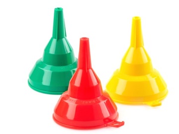 Lejek uniwersalny plastik 8cm Mały