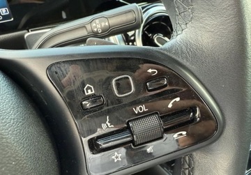 Mercedes GLB SUV 1.3 200 163KM 2021 Mercedes-Benz GLB salon PL FV VAT 23 Reflektor LED roczna gwarancj bez, zdjęcie 21