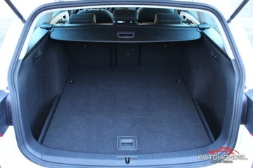 Volkswagen Golf VII Variant 2.0 TDI CR DPF BlueMotion Technology 150KM 2015 Volkswagen Golf LOUNGE 2.0 TDI 150ps, DSG, Nawigacja, Kamera 2.0 Diesel, zdjęcie 20