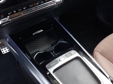 Mercedes GLA II Off-roader Facelifting 1.3 200 163KM 2025 MERCEDES-BENZ GLA 200 AMG Line Suv 1.3 (163KM) 2025, zdjęcie 9