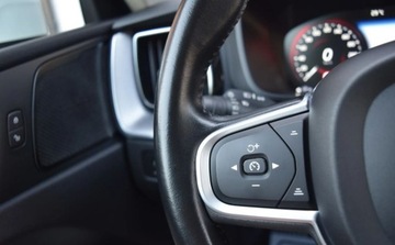 Volvo XC60 II Crossover D4 190KM 2018 Volvo XC 60 2.0 D4 AWD Automatic Kamera 360 Virtual Skora Navi Ledy Blis, zdjęcie 21