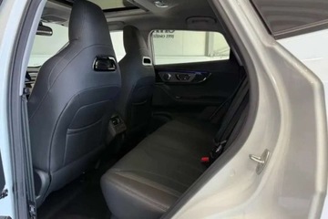 Omoda 5 1.6 T-GDI 147KM 2025 Omoda 5 Premium Bogate wyposazenie Okno dachowe Od reki 1.6 Benzyna, zdjęcie 18