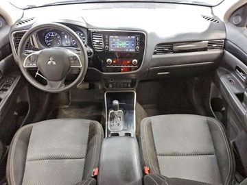 Mitsubishi Outlander III 2020 Mitsubishi Outlander Es 2020 2.4 Benzyna 166KM, zdjęcie 8