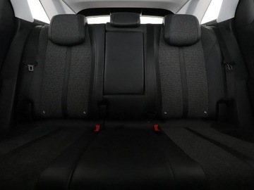 Peugeot 3008 II Crossover 1.6 BlueHDi 120KM 2017 Peugeot 3008 Navi Czujniki parkowania Klimatyzacja, zdjęcie 17