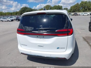 Chrysler Pacifica II 3.6 V6 Hybrid 264KM 2024 Chrysler Pacifica 2024 Plug-In Hybrid 7-osobowa Import USA 90.400 km, zdjęcie 4