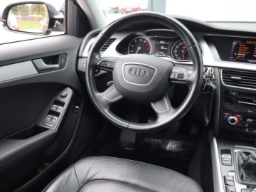 Audi A4 B8 Avant Facelifting 1.8 TFSI 120KM 2015 Audi A4 1.8 TFSI, Skóra, Navi, Xenon, Bi-Xenon, zdjęcie 6