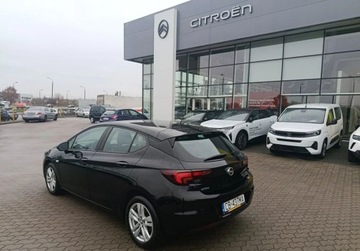 Opel Astra K Hatchback Facelifting 1.2 Turbo 110KM 2020 Opel Astra Pierwszy wlasciciel. Salon Polska 1.2 Benzyna 110KM, zdjęcie 3