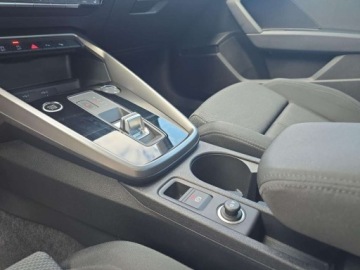 Audi A3 8Y Limousine 2.0 40 TFSI 190KM 2023 Audi A3 Limousine 2.0 Benzyna 190KM, zdjęcie 5