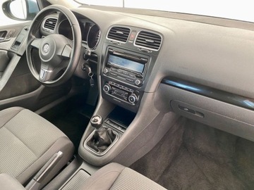 Volkswagen Golf VI Hatchback 5d 1.4 TSI 122KM 2009 Volkswagen Golf 1.4 Benzyna 122KM, zdjęcie 8