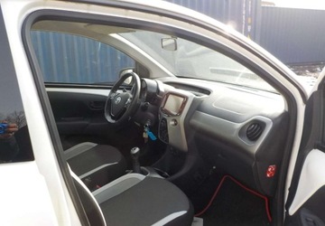 Toyota Aygo II Hatchback 5d 1.0 VVT-i 69KM 2016 Toyota Aygo Okazja Benzyna 70KM, zdjęcie 17