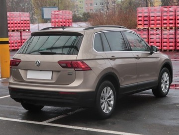 Volkswagen Tiguan II SUV 2.0 TSI 190KM 2019 VW Tiguan 2.0 TSI, Salon Polska, 4X4, DSG, Klima, zdjęcie 4