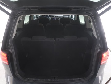 Volkswagen Touran III 1.5 TSI EVO 150KM 2020 VW Touran 1.5 TSI, Salon Polska, Automat, zdjęcie 13