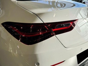 Mercedes CLA C118/X118 2025 MERCEDES-BENZ CLA 250 e AMG Line Sedan 1.3 (272KM) 2025, zdjęcie 2