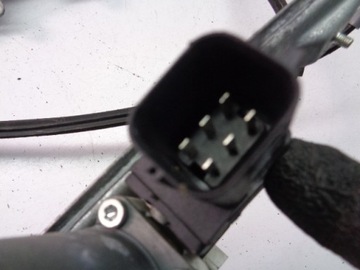 MECHANIZMUS OKNO PRAVÝ PŘEDNÍ MITSUBISHI COLT 5 DVEŘE 2004-