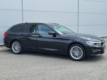 BMW Seria 5 G30-G31 Touring 520d 190KM 2019 BMW 520 2.0d, 190KM, Kamery, zdjęcie 1