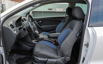 Volkswagen Polo V Hatchback 5d 1.6 TDI-CR DPF 105KM 2011 Volkswagen Polo 1,6TDI 2011 r. 1.6 Diesel 105KM, zdjęcie 6