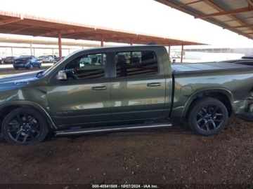  RAM 1500 2021r., Laramie, od ubezpieczalni 5.7 Benzyna 395KM, zdjęcie 3
