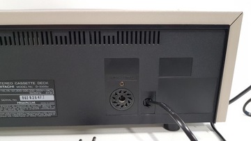 Видеомагнитофон HITACHI D-3300M / 3 ГОЛОВКИ / 2 РОЛИКА / D.DRIVE / AUDIOSHOCK