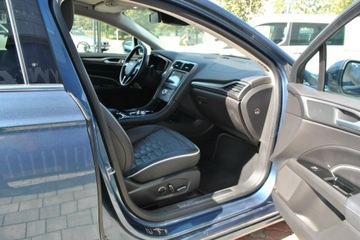 Ford Mondeo V Kombi Facelifting 2.0 EcoBlue 190KM 2020 Ford Mondeo Vignale Kombi 2,0Ecoblue 190KM A8 ASO, zdjęcie 27