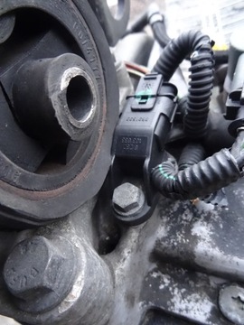 VOLVO S60 2.4D 02' AUT CZUJNIK POŁOŻENIA WAŁKA 8631533