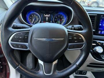 Chrysler Pacifica II 3.6 V6 291KM 2017 Chrysler Pacifica INSTALACJA GAZOWA, zdjęcie 19