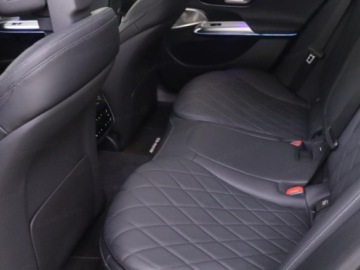 Mercedes Klasa E W214 Sedan 3.0 450d 367KM 2026 E Klasa 450 d 4-Matic AMG 3.0 (367KM) 2026, zdjęcie 17