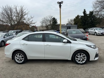 Toyota Corolla XI Sedan Facelifting 1,6 Valvematic 132KM 2017 Toyota Corolla Lift/1.6132KM/Biała perła/Kamera, zdjęcie 7