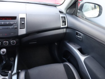 Mitsubishi Outlander II 2.0 MIVEC 147KM 2011 Mitsubishi Outlander 2.0, Salon Polska, zdjęcie 7
